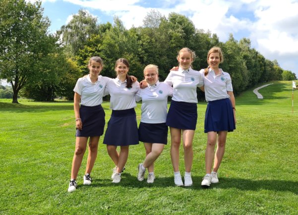 Team AK 16 Mädchen: Nora, Liv, Finja, Julica, Chiara
